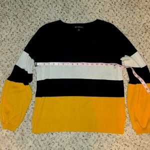 Sweater INC Size M Black and Yellow
